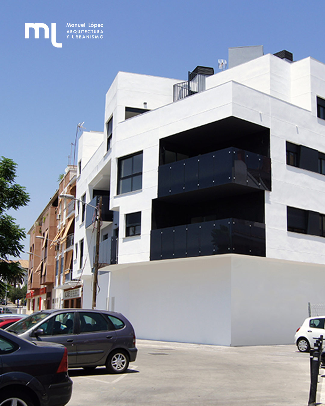 EDIFICIO 10 VIVIENDAS. Puerta Muralla